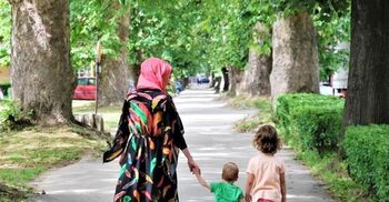 সন্তানের দুধ-মা কি মাহরাম?