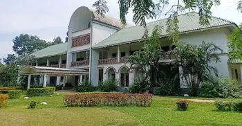 সেবা বন্ধ ক্যামেলিয়া হাসপাতালে, দুর্ভোগে ১৫ চা বাগানের লাখো বাসিন্দা