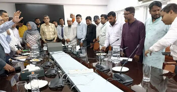 Teachers satisfied with govt decision, suspend protests