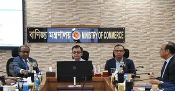 অনেক কাজ, নষ্ট করার মতো সময় হাতে নেই: কর্মকর্তাদের বাণিজ্যমন্ত্রী