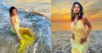 মারমেইড সাজে ফুকেটে উষ্ণতা ছড়াচ্ছেন টয়া