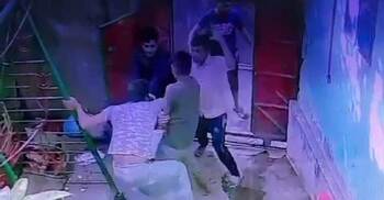 নির্বাচনের পর এলাকাছাড়া, ফিরতেই সেচ্ছাসেবকলীগ নেতাকে মারধর