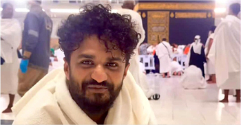 ওমরাহ পালন করলেন অভিনেতা মুশফিক