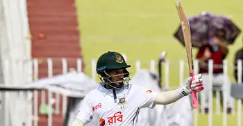 Mushfiqur's epic gives Bangladesh lead over Pakistan in first Test