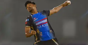 মোস্তাফিজের বিধ্বংসী বোলিং, ঢাকাকে হারিয়ে দুইয়ে রংপুর