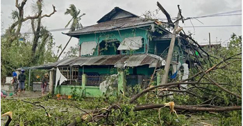 Mocha floods homes, cuts communications in Myanmar, 700 injured