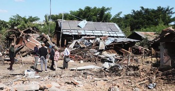 মিয়ানমারে চায়ের দোকানে জান্তার বিমান হামলায় নিহত ১৮