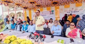 দেরিতে টিকাদান কার্যক্রম উদ্বোধন করে ক্ষমা চাইলেন এমপি