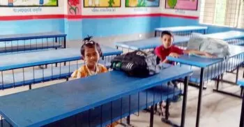 ময়মনসিংহে কুকুর আতঙ্কে ফাঁকা দুই প্রাথমিক বিদ্যালয়