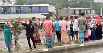 4 killed as bus runs over them in Mymensingh