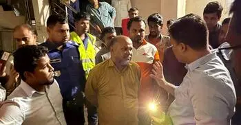 মজুত করা পেট্রোল থেকে বাসায় আগুন, ক্ষোভে আটকে রাখলেন এলাকাবাসী