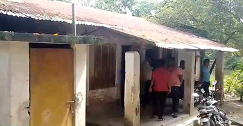 বিদ্যালয়ের ৫ লাখ টাকার ভবন-গাছ লাখ টাকায় বিক্রির অভিযোগ