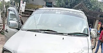 দেশে ফিরেই মহাসড়কে ডাকাতির শিকার, অভিযোগ দিতে দুই থানায় ছুটছেন প্রবাসী