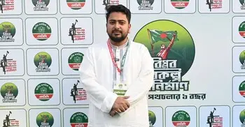 ওমরাহ শেষে আজ দেশে ফিরবেন নাহিদ ইসলাম