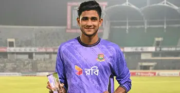 প্রথম ফাইফারে তাসকিন-মোস্তাফিজকে কৃতিত্ব দিলেন নাহিদ