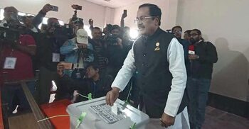 Those who oppose vote are enemies of country and democracy: Nanak