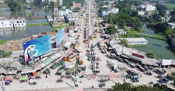 ভোগান্তির নাম বালুডাঙ্গা বাসস্ট্যান্ড