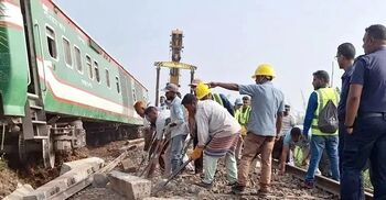 ২২ ঘণ্টা পর উত্তরাঞ্চলের সঙ্গে সারাদেশের ট্রেন চলাচল স্বাভাবিক