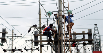 নওগাঁয় সাড়ে ৬ ঘণ্টা পর বিদ্যুৎ সরবরাহ স্বাভাবিক