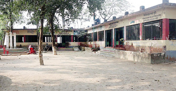 নওগাঁয় বেশিরভাগ কেন্দ্র ঝুঁকিপূর্ণ, নিরাপত্তায় ‘বডি ক্যামেরা’