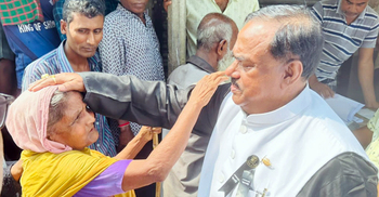 ‘এই মাসে ওএমএসে ৬০ কেজি করে চাল পাবেন কার্ডধারীরা’