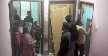 গ্যাসলাইন লিকেজ হয়ে বিস্ফোরণ, একই পরিবারের চারজন দগ্ধ