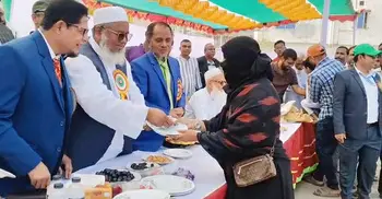 নারী ভোটারদের টাকা দিয়ে জরিমানা গুনলেন জমিয়ত প্রার্থী