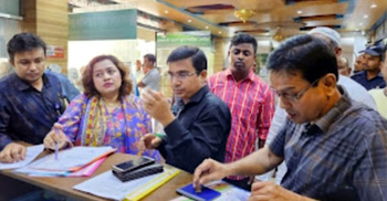 সোনারগাঁয়ে দুটি ডায়াগনস্টিক সেন্টারকে জরিমানা