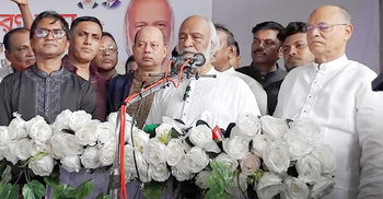 লুটেরাদের লুটে খাওয়ার জন্য বিপ্লব হয় নাই: মঈন খান