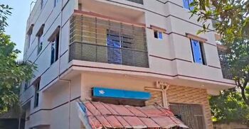 দিনদুপুরে শিক্ষার্থীকে জিম্মি করে স্বর্ণালংকার-টাকা লুট