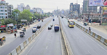 মহাসড়কে গাড়ির চাপ থাকলেও যানচলাচল স্বাভাবিক