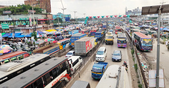 ঢাকা-চট্টগ্রাম ও ঢাকা-সিলেট মহাসড়কে যানজট