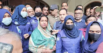 শ্রমিক হত্যা মামলায় সেলিনা হায়াৎ আইভীকে শ্যোন অ্যারেস্ট