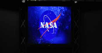 ২০২৬ সালের ফেব্রুয়ারিতেই চাঁদের কাছে মানুষ পাঠাতে চায় নাসা