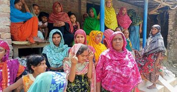 নাটোরে ঘাস কাটাকে কেন্দ্র করে দুই পক্ষের সংঘর্ষ, নিহত ১