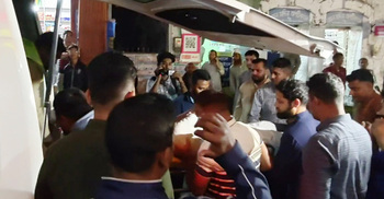 খেলার সময় ছেলের ছোড়া গুলিতে এসআই আহত