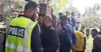 পরিত্যক্ত ঘরে পড়ে ছিল ব্যবসায়ীর রক্তাক্ত মরদেহ