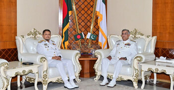 নৌবাহিনী প্রধানের সঙ্গে পাকিস্তান নৌবাহিনী প্রধানের সাক্ষাৎ