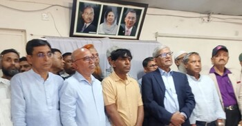 নির্বাচনের পর প্রথমবার নয়াপল্টন কার্যালয়ে মির্জা ফখরুল