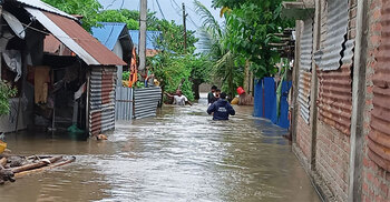 63 killed in Nepal, India landslides, floods