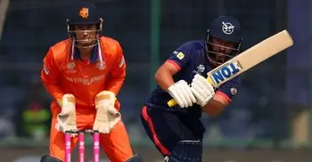 নামিবিয়ার বোর্ডে ১৫৬ রানের লড়াকু সংগ্রহ