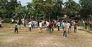 নেত্রকোনায় ঈদে গরু জবাই নিয়ে দুই পক্ষের সংঘর্ষ, আহত ১৫