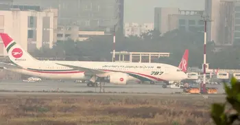 ফ্লাইট স্থগিত, শাহজালাল বিমানবন্দরে অনিশ্চয়তায় হাজারো যাত্রী