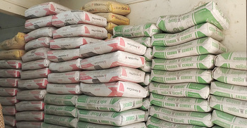 দাম কমিয়েও ক্রেতা মিলছে না সিমেন্টের