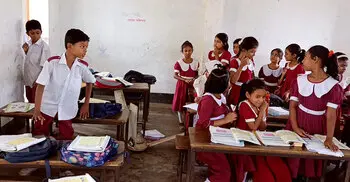 সিলিং ফ্যান খুলে পড়া স্কুলের সেই ভবনে পাঠদান বন্ধ ঘোষণা