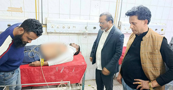 টাকা বিতরণের অভিযোগ তুলে লাঙ্গলের নির্বাচনি অফিসে মব, হামলায় আহত ৯