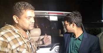 স্বতন্ত্র প্রার্থীর গাড়িবহরে হামলা, সাংবাদিকসহ আহত ১২