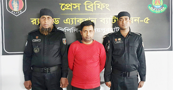 সাবানের মোড়কে মিললো ৮ হাজার ইয়াবা, কারবারি আটক