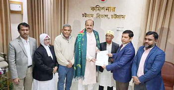 মনোনয়নপত্র জমার শেষ সময়ে ঢাকার ৫ আসনে প্রার্থী-সমর্থকদের ভিড়