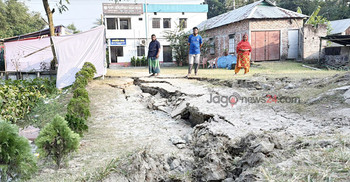 নরসিংদীতে ভূমিকম্পে বাবা-ছেলেসহ নিহত ৫